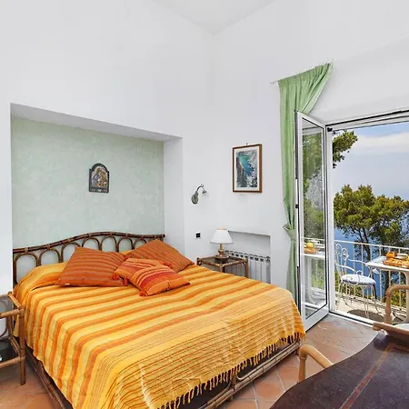 Sleeps 8 Pool Wifi Villa Capri